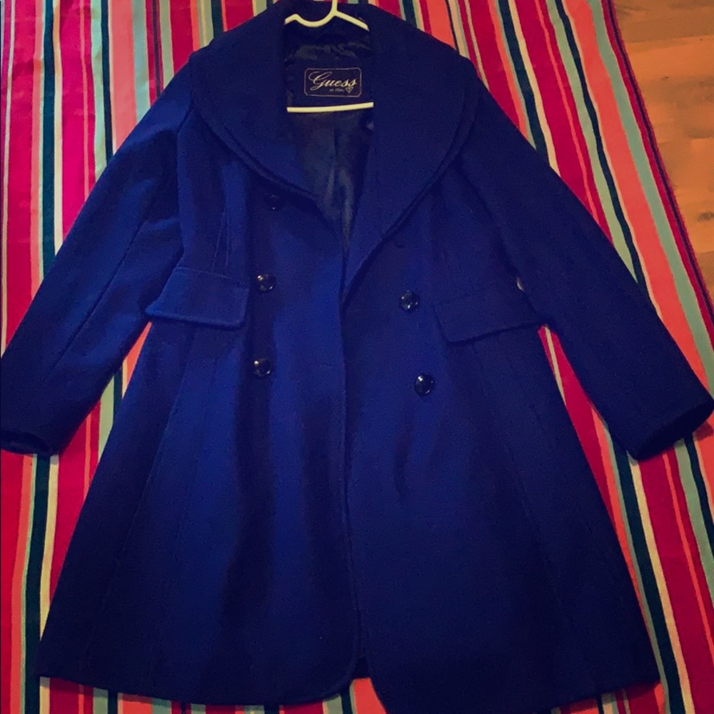 Guess coat - medium heavy weight coat